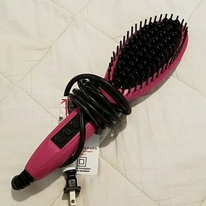 Illustra beauty straightener